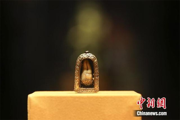 班禪牙龕，故宮博物院藏